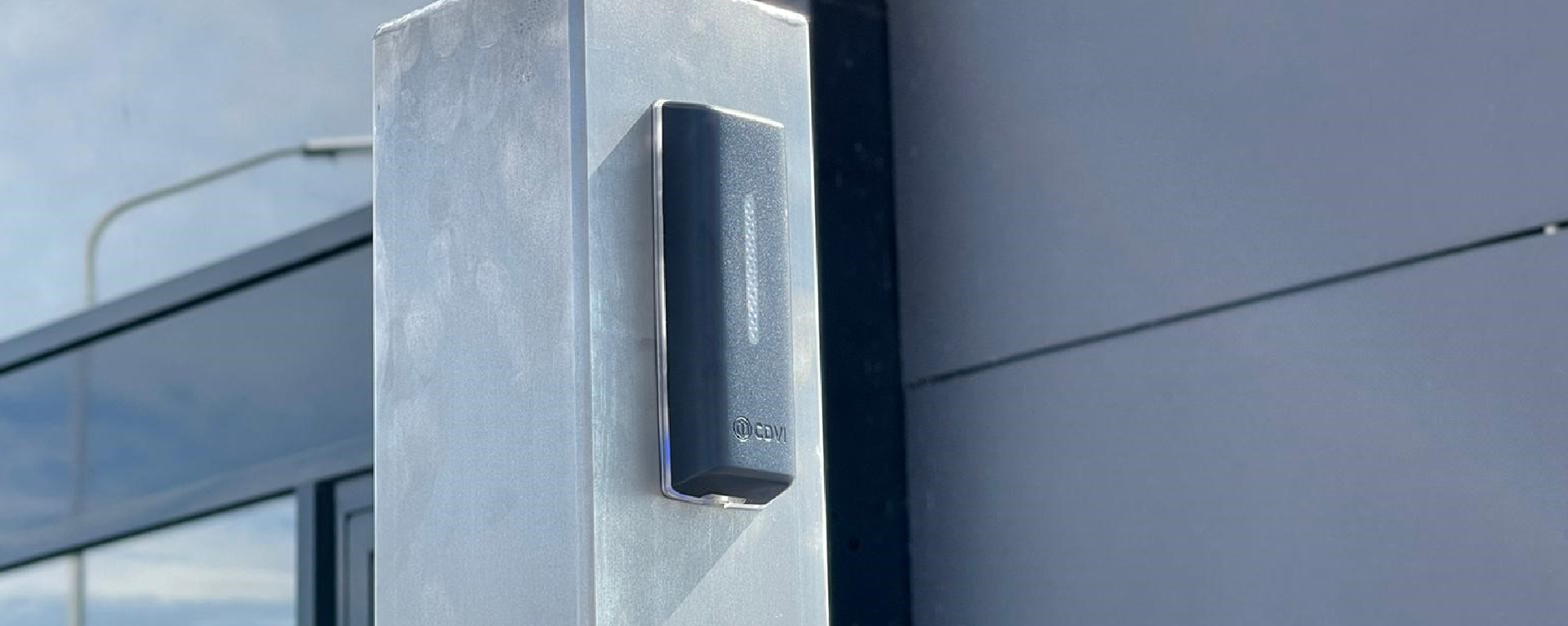 K2 access control card reader mounted on a post outdoors